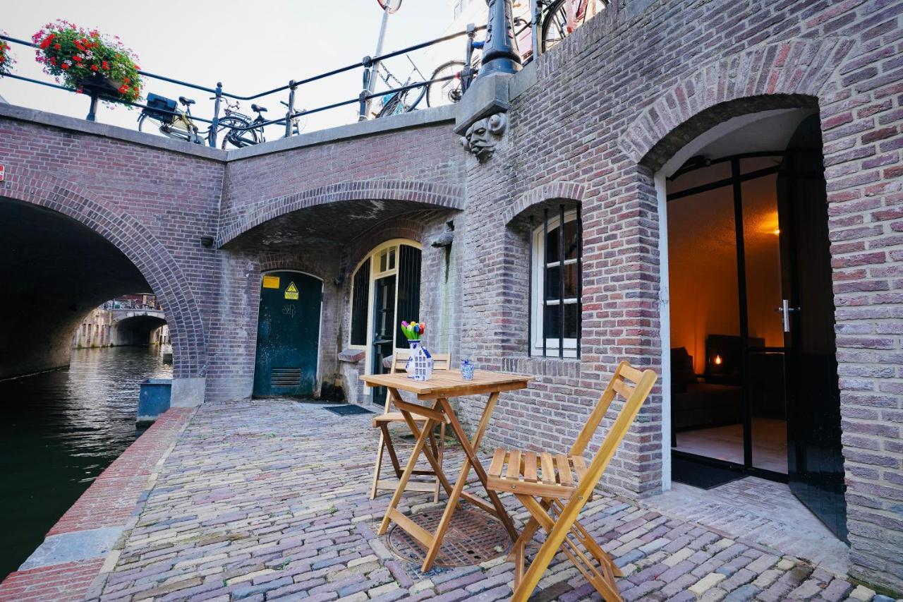 Slapen Onder De Dom Panzió Utrecht Kültér fotó